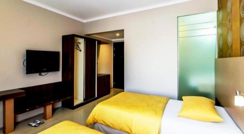 בנדונג Andelir Hotel מראה חיצוני תמונה